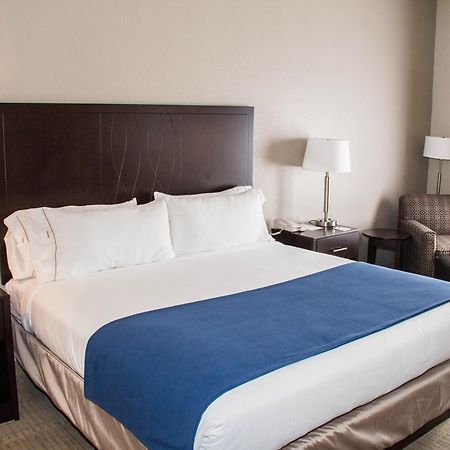 Holiday Inn Express And Suites Sikeston By Ihg Buitenkant foto